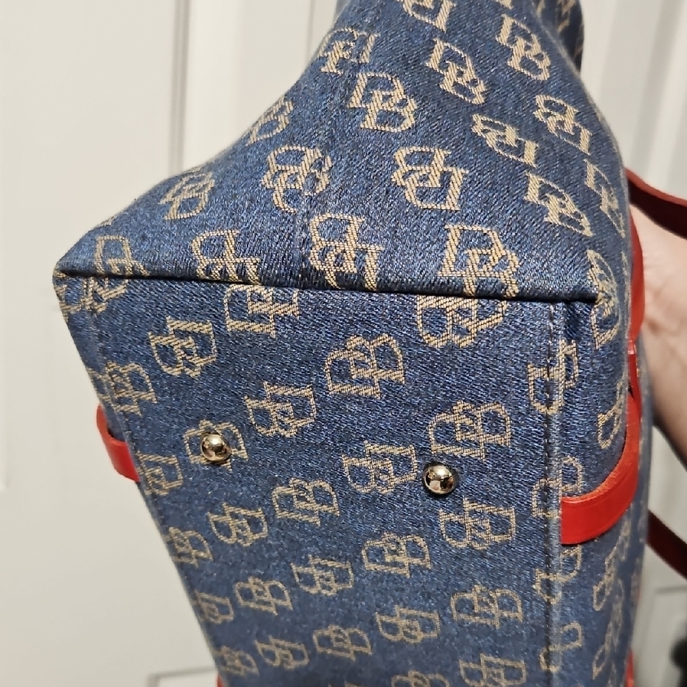 Dooney & Bourke EUC Denim Signature Tote - Picture 4 of 16